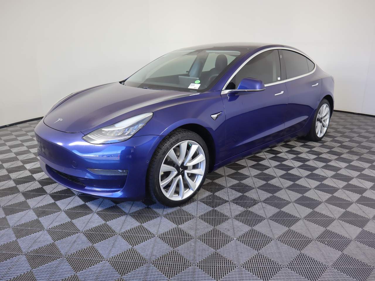 2020 Tesla Model 3 Standard Range Plus