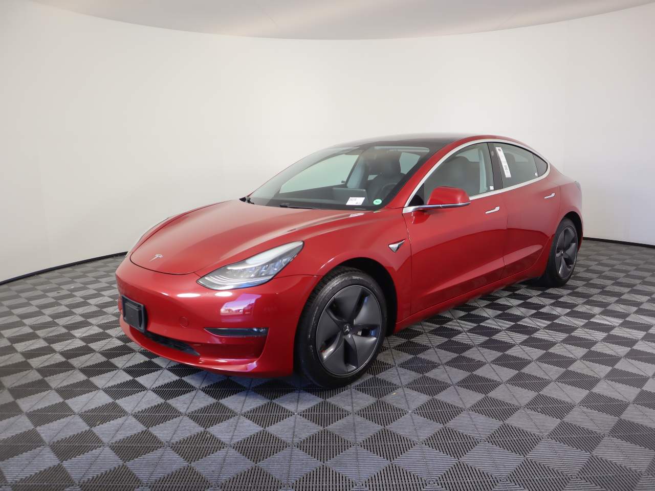 2020 Tesla Model 3 Standard Range Plus