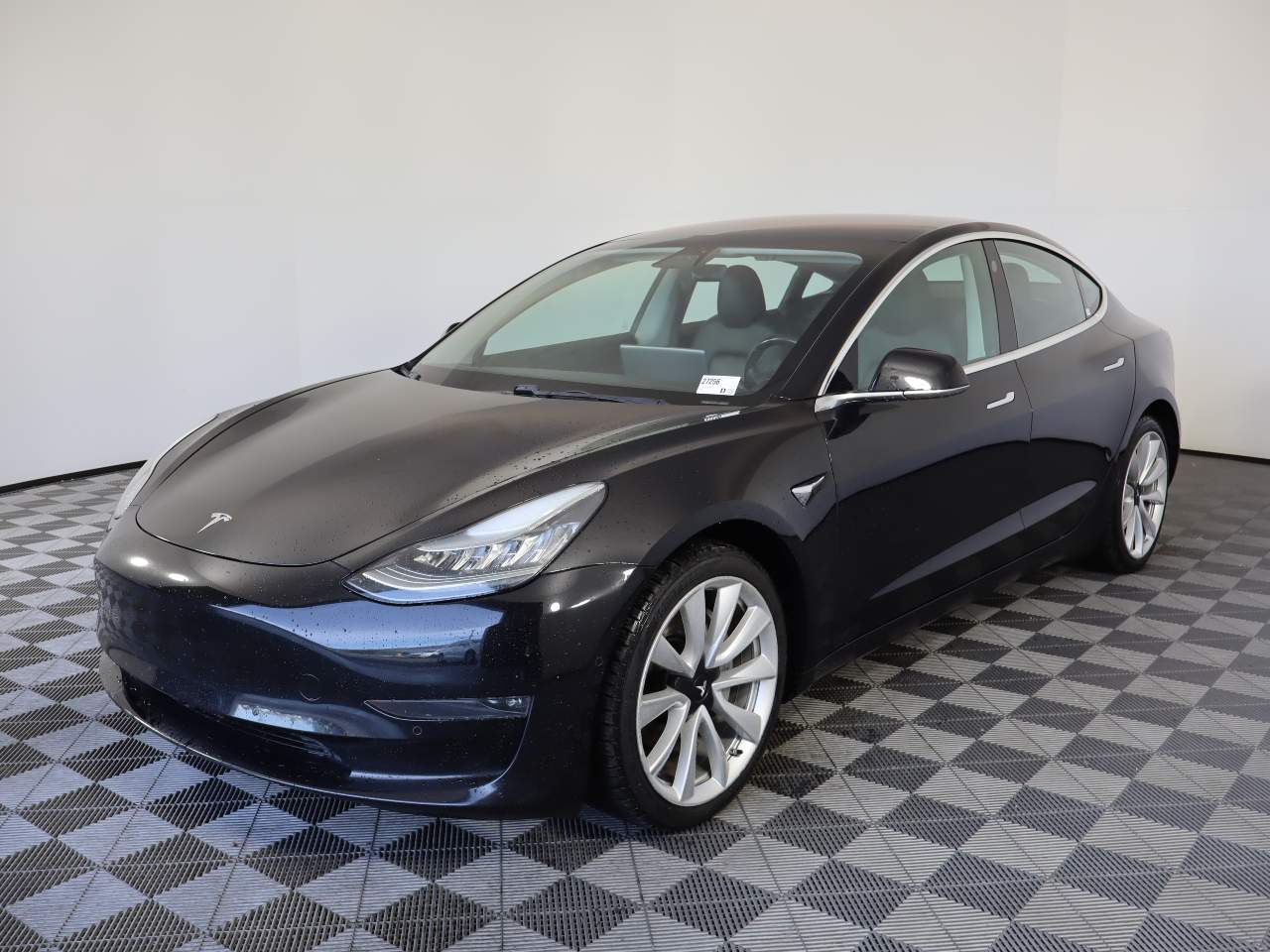2018 Tesla Model 3 Long Range Dual Motor's photo