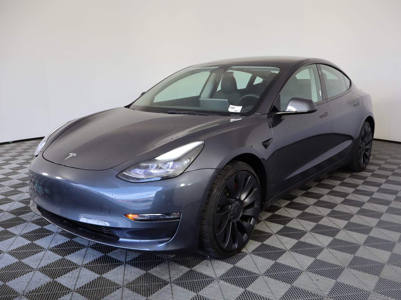 2023 Tesla Model 3 Performance's photo