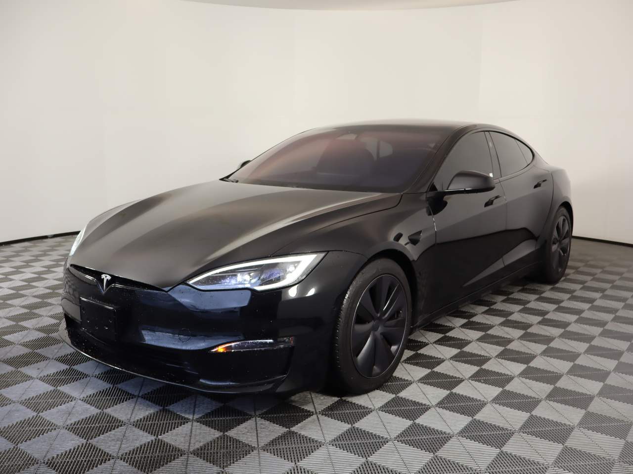2022 Tesla Model S's photo
