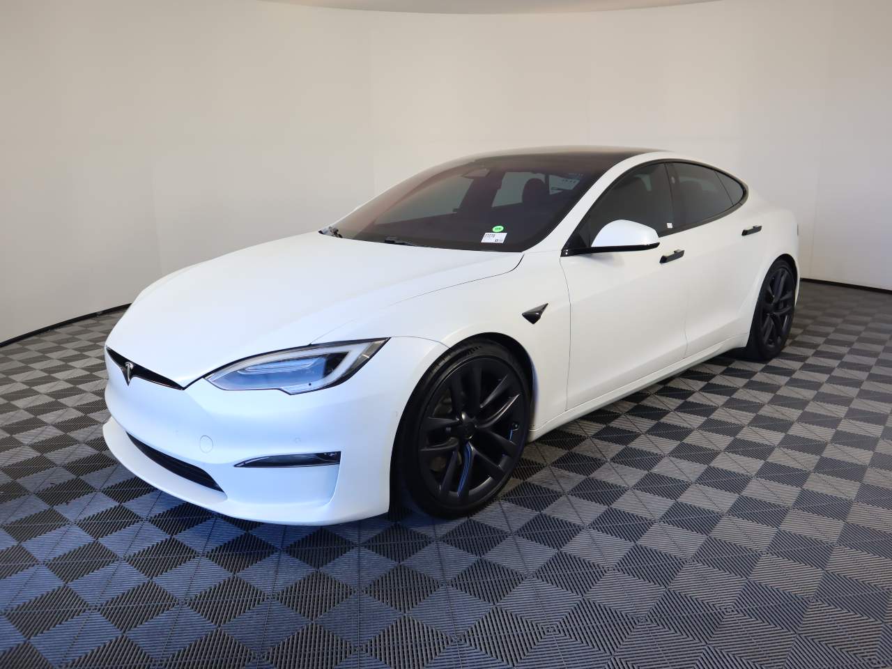 2021 Tesla Model S Plaid