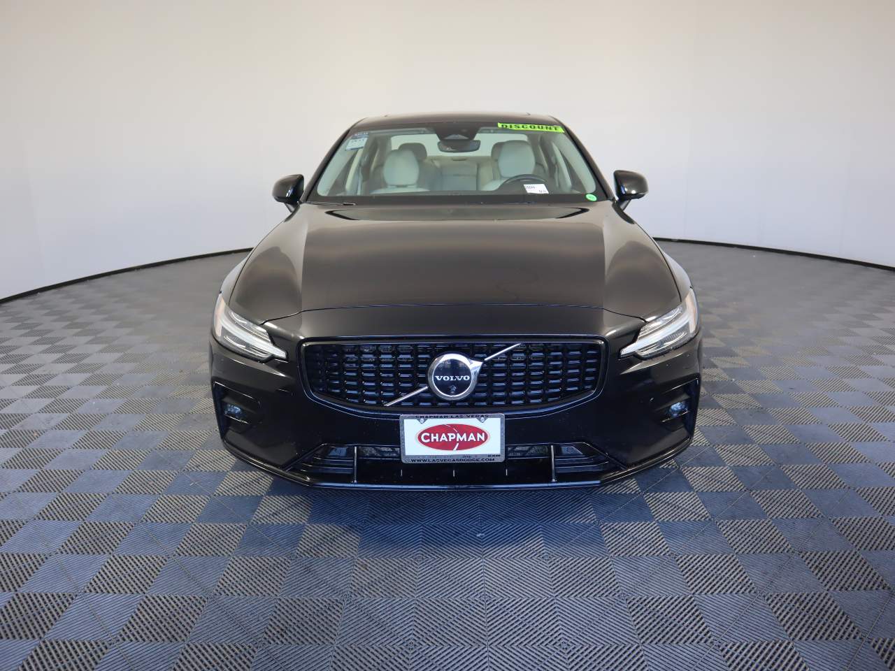 2024 Volvo S60 B5 Plus photo 3