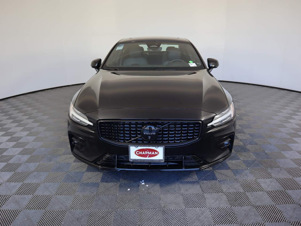 2024 Volvo S60 B5 Plus Black Edition