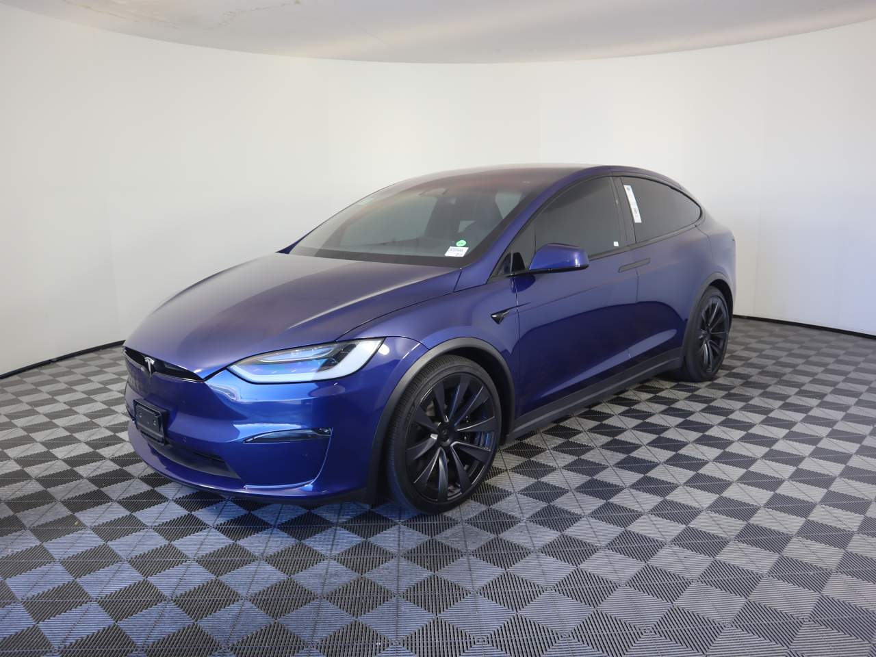 2023 Tesla Model X Standard Range
