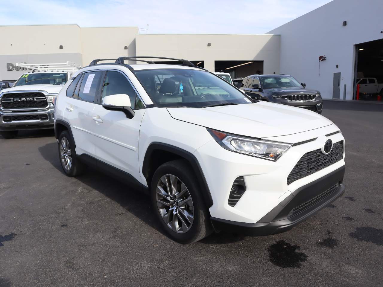 2020 Toyota RAV4 XLE Premium