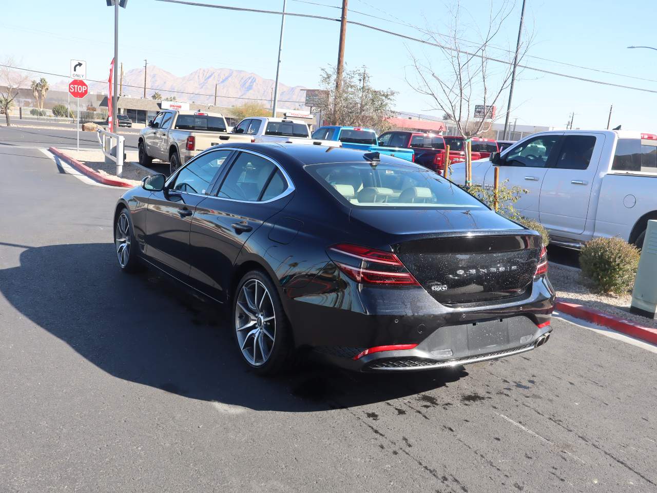 2022 Genesis G70 2.0T