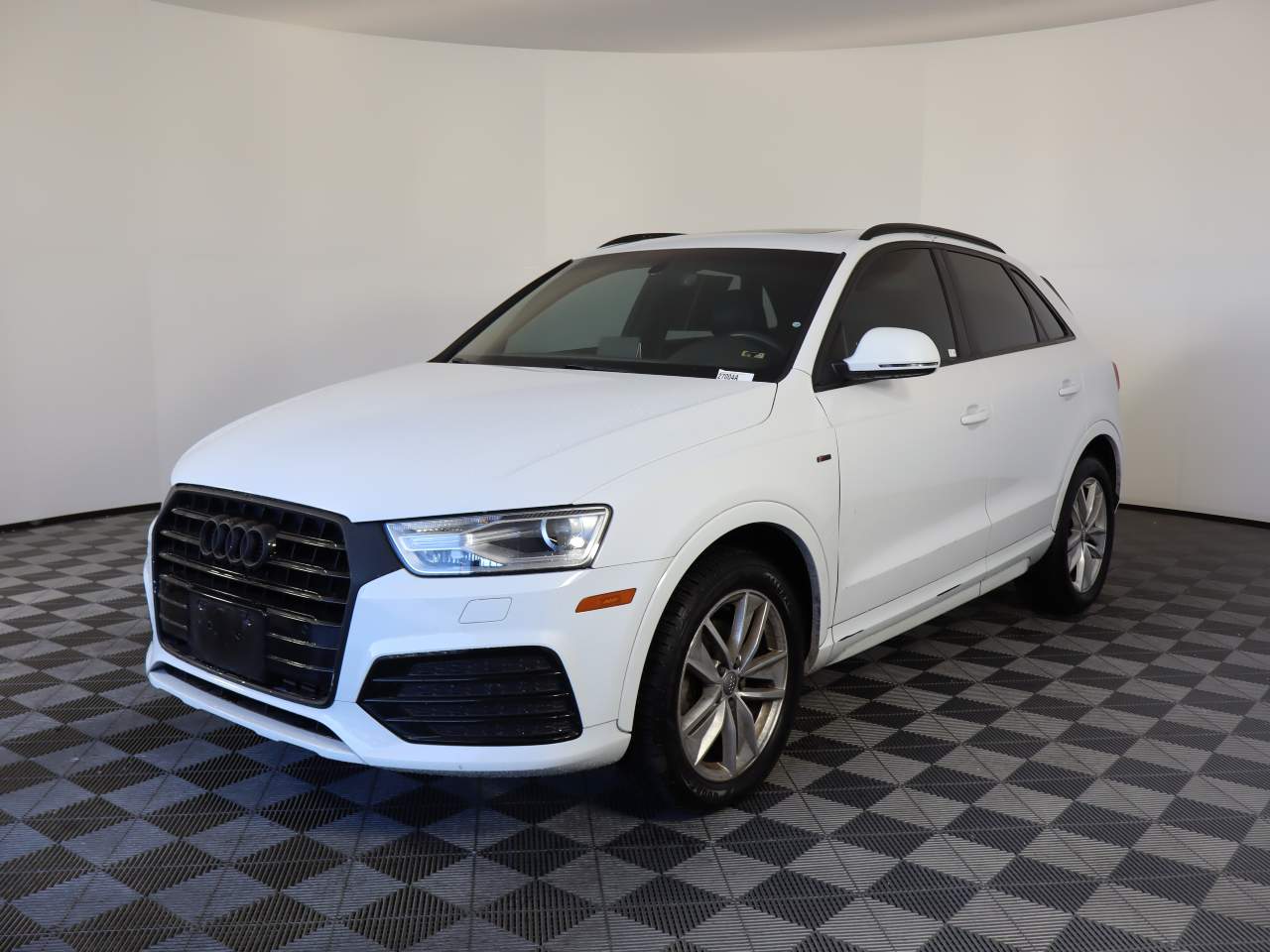 2018 Audi Q3 Premium's photo