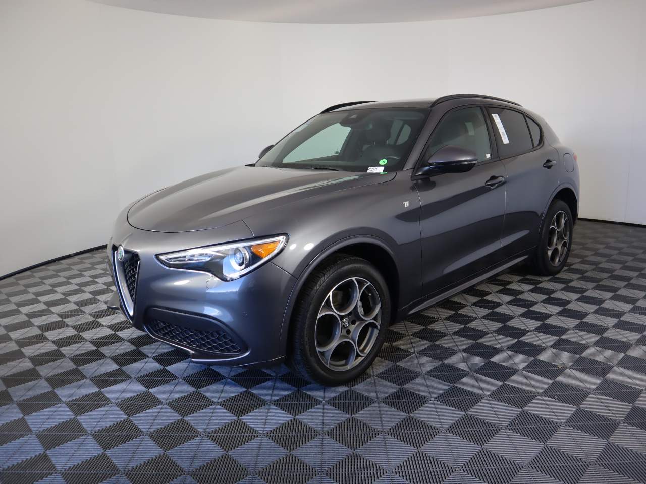 2022 Alfa Romeo Stelvio Ti