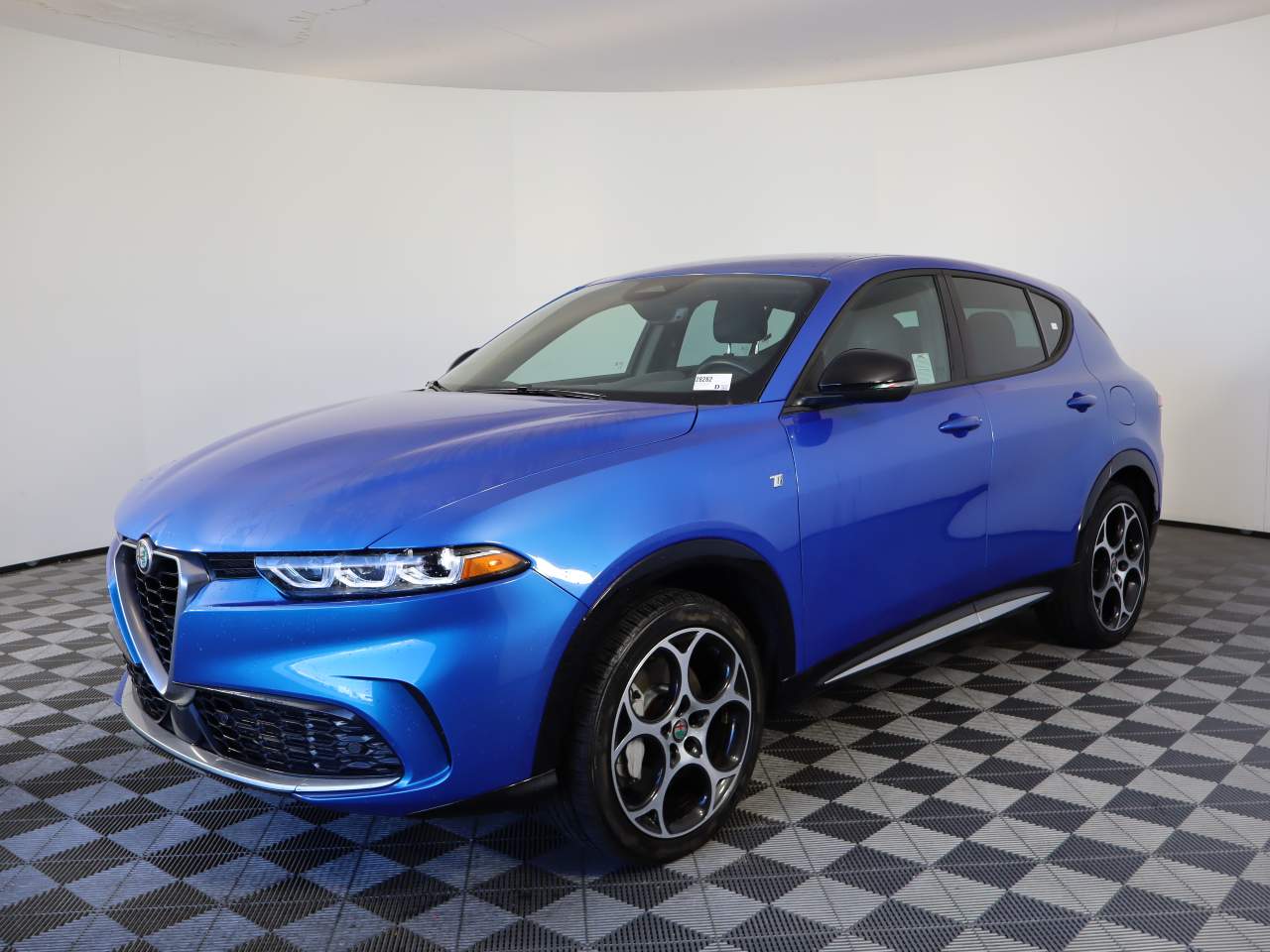 2024 Alfa Romeo Tonale Hybrid Ti