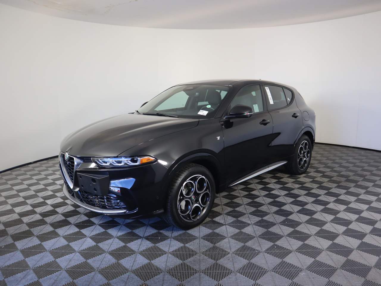 2024 Alfa Romeo Tonale Hybrid Ti