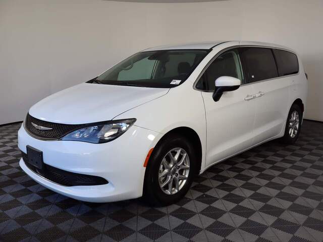2023 Chrysler Voyager