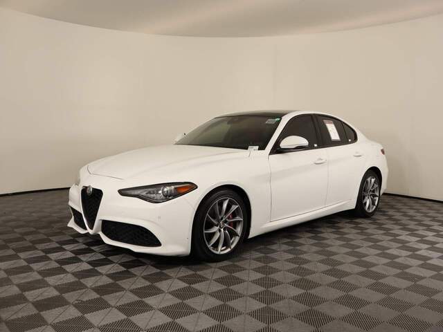 2022 Alfa Romeo Giulia