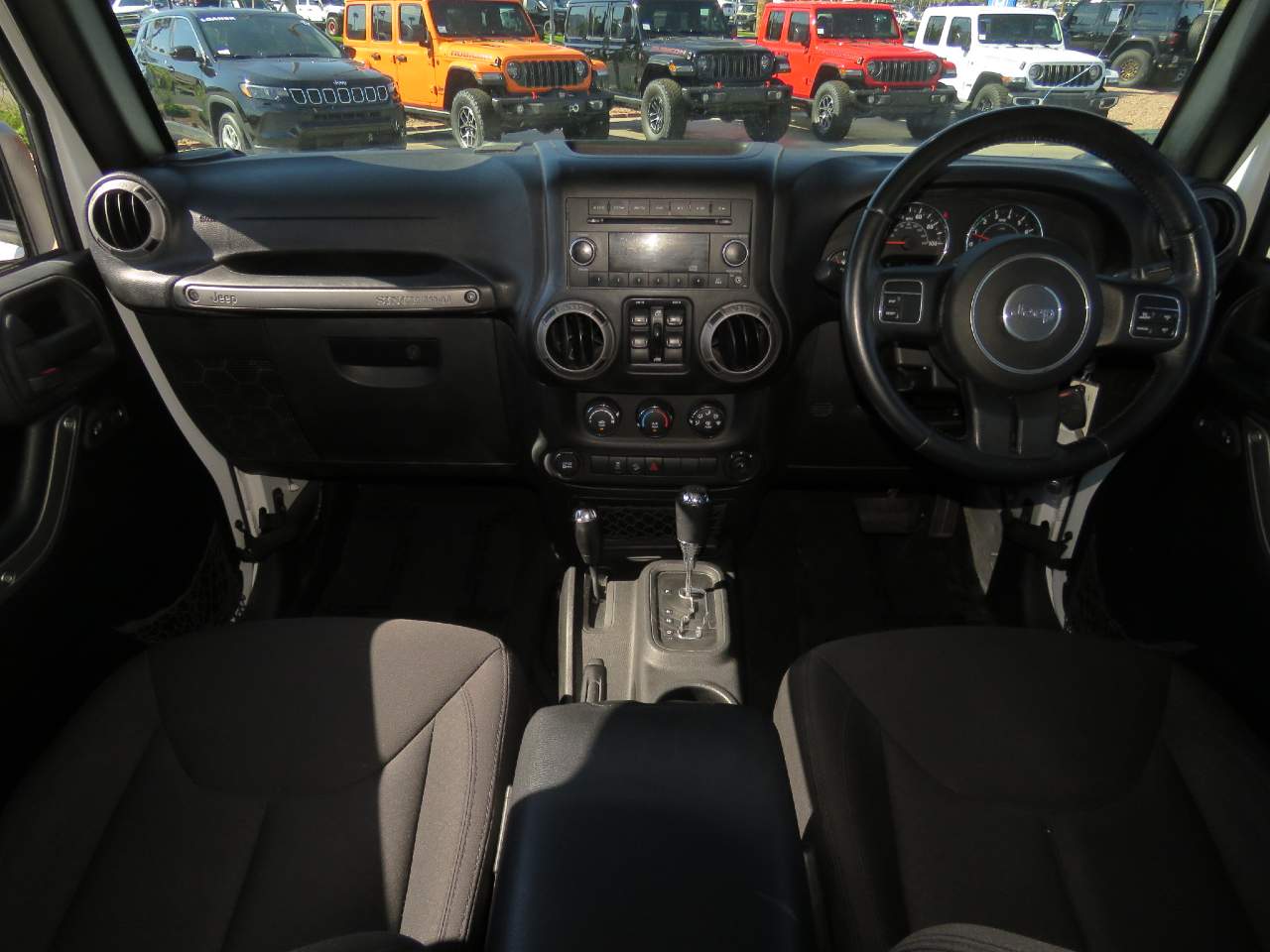 2015 Jeep Wrangler Unlimited Sport RHD