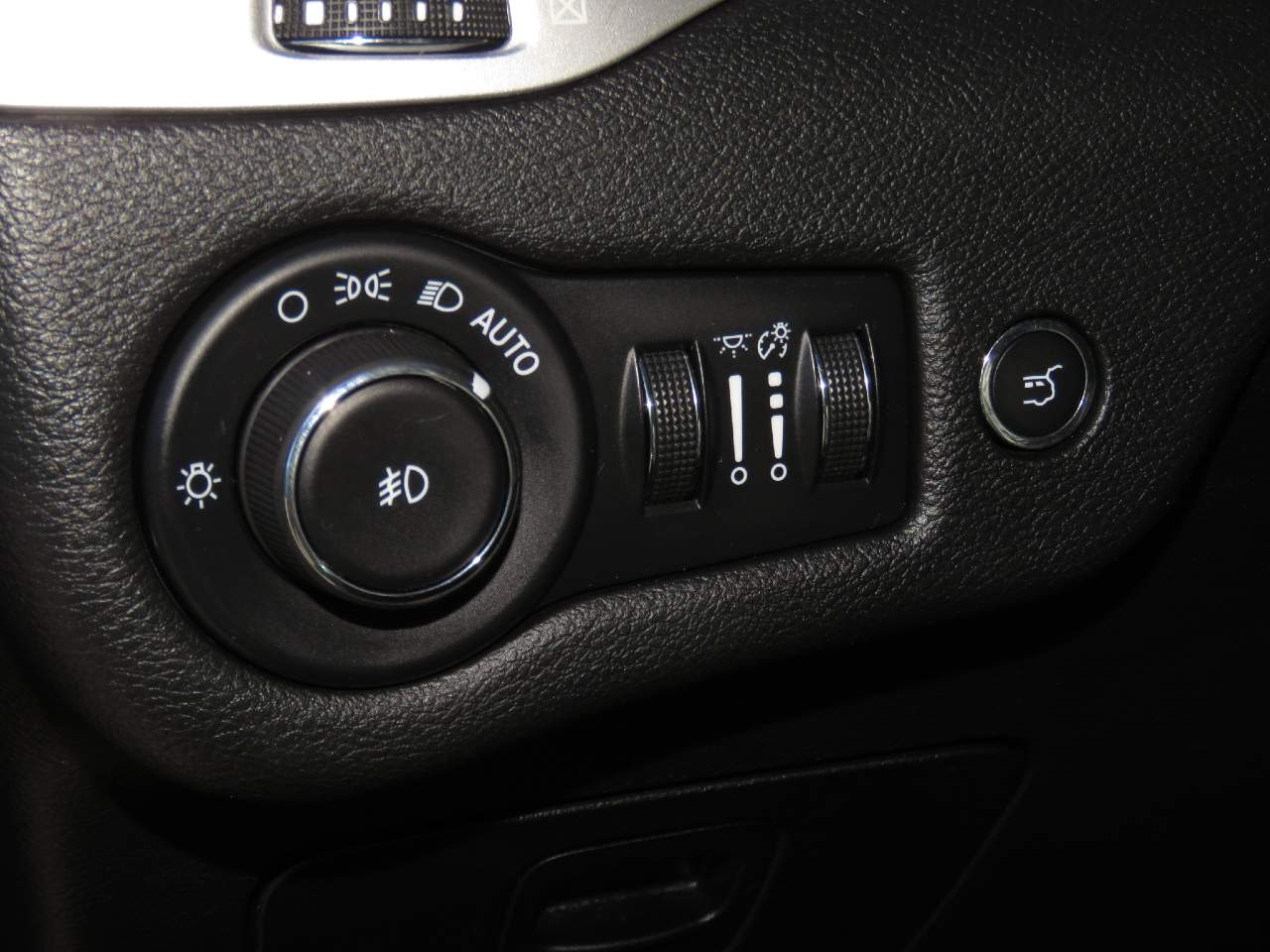 2018 Jeep Cherokee Trailhawk