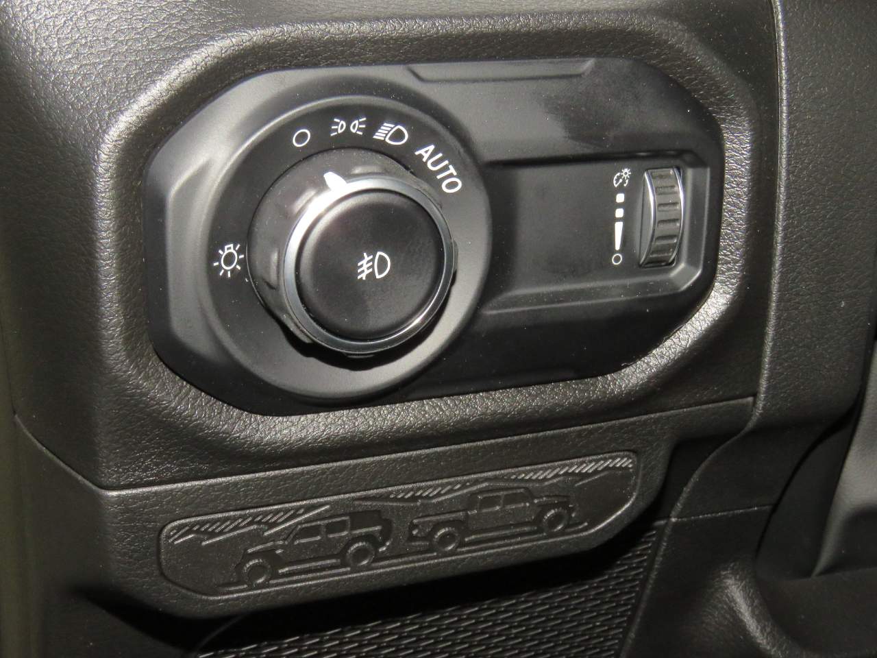 2025 Jeep Wrangler Sport 4dr