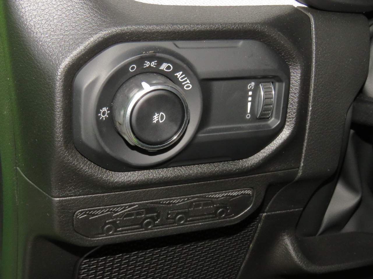 2025 Jeep Wrangler Sport 4dr