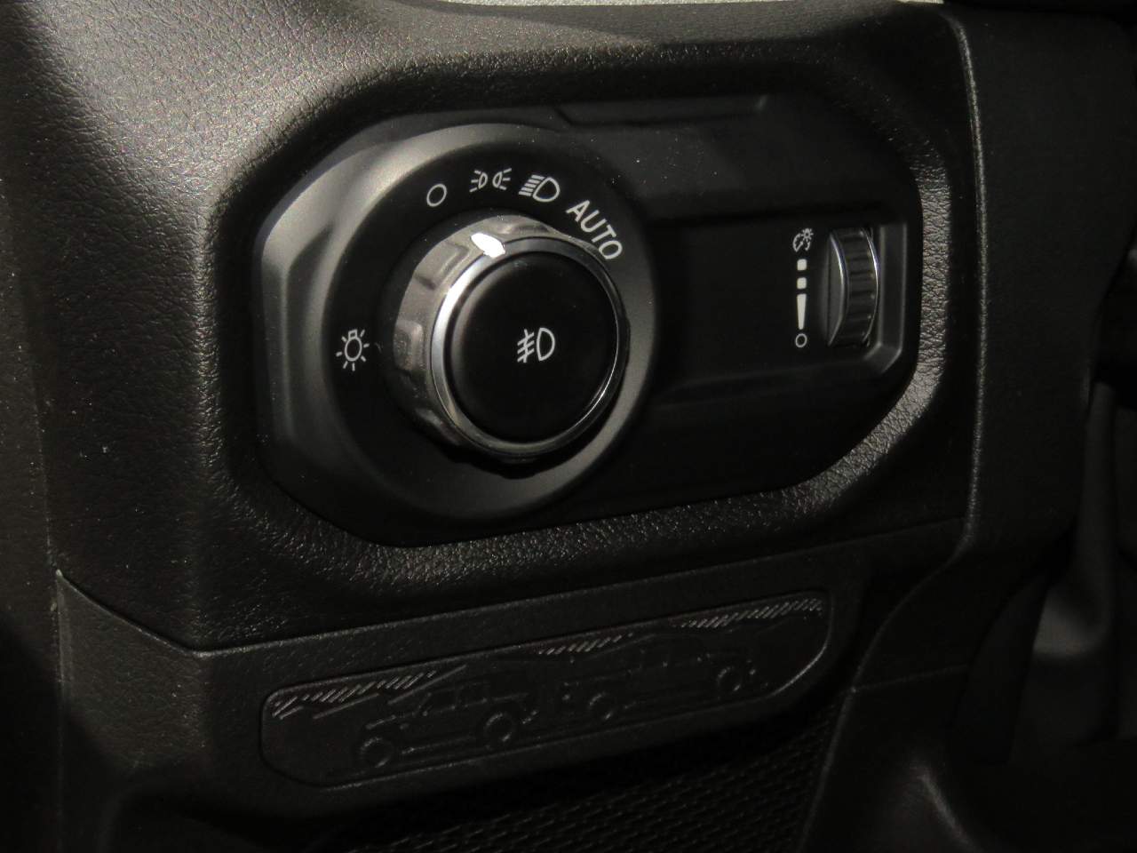 2025 Jeep Wrangler Sport 4dr