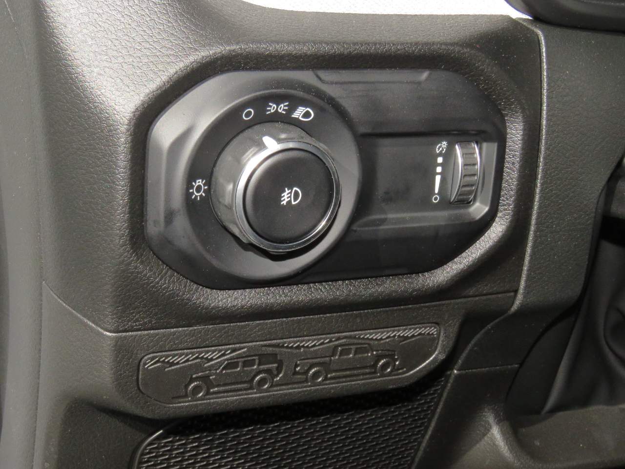 2025 Jeep Wrangler Sport 4dr