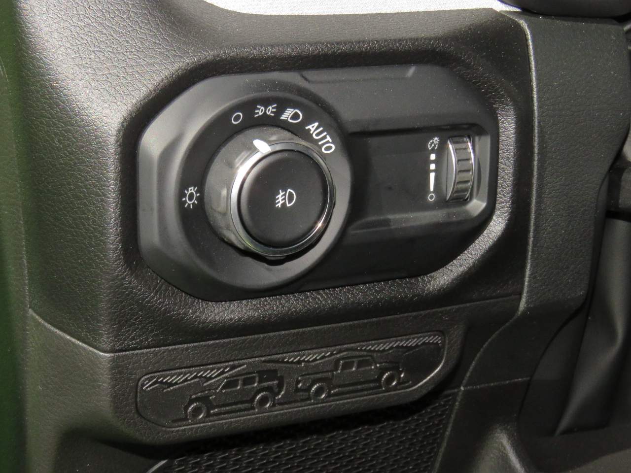 2025 Jeep Wrangler Willys 4dr