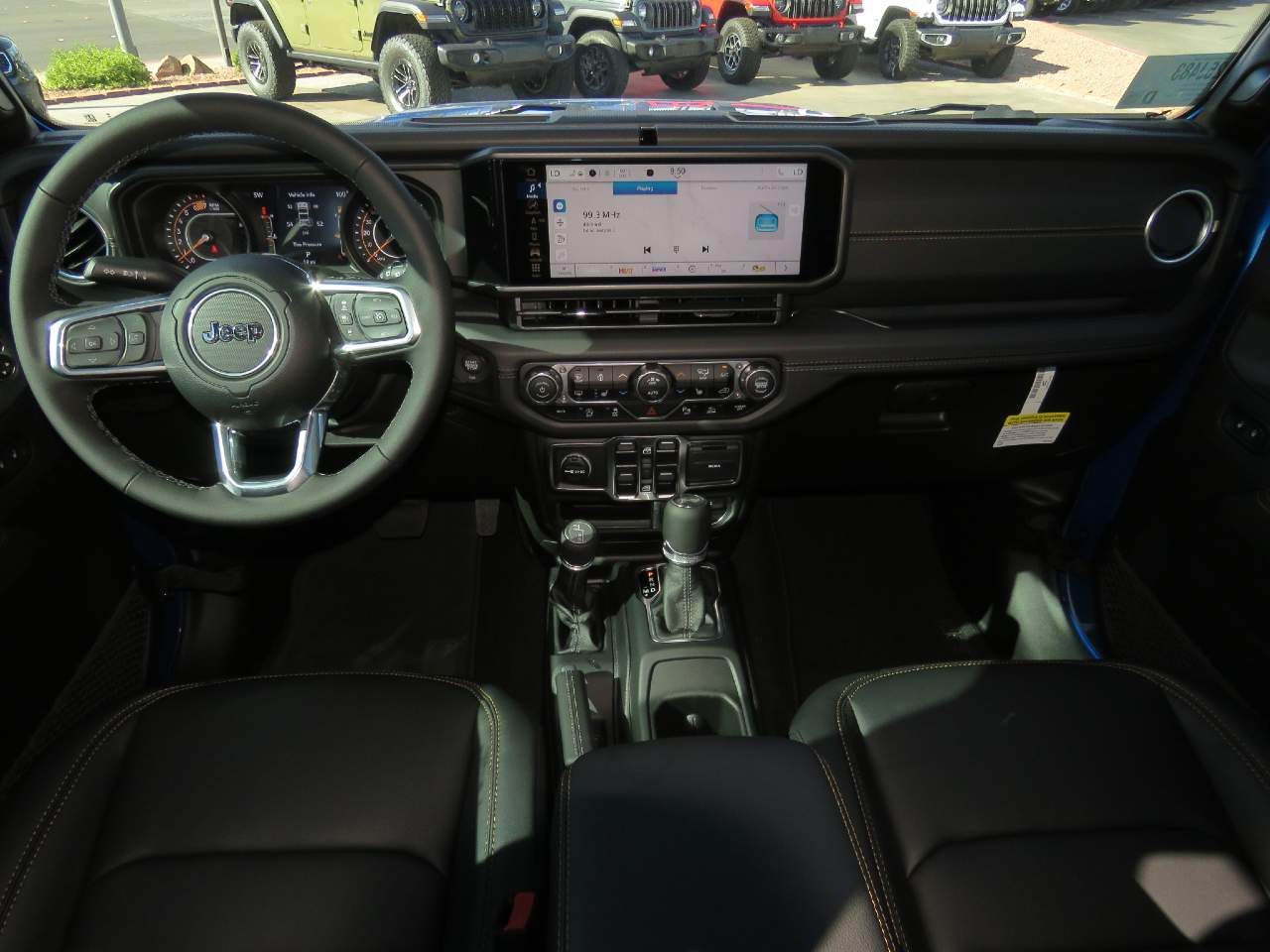 2025 Jeep Wrangler Sahara 4dr