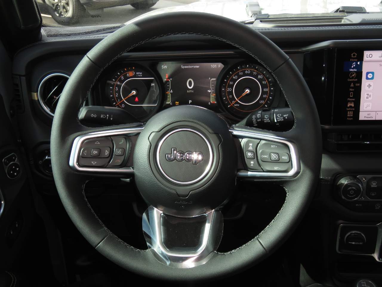 2026 Jeep Wrangler Sahara 4dr