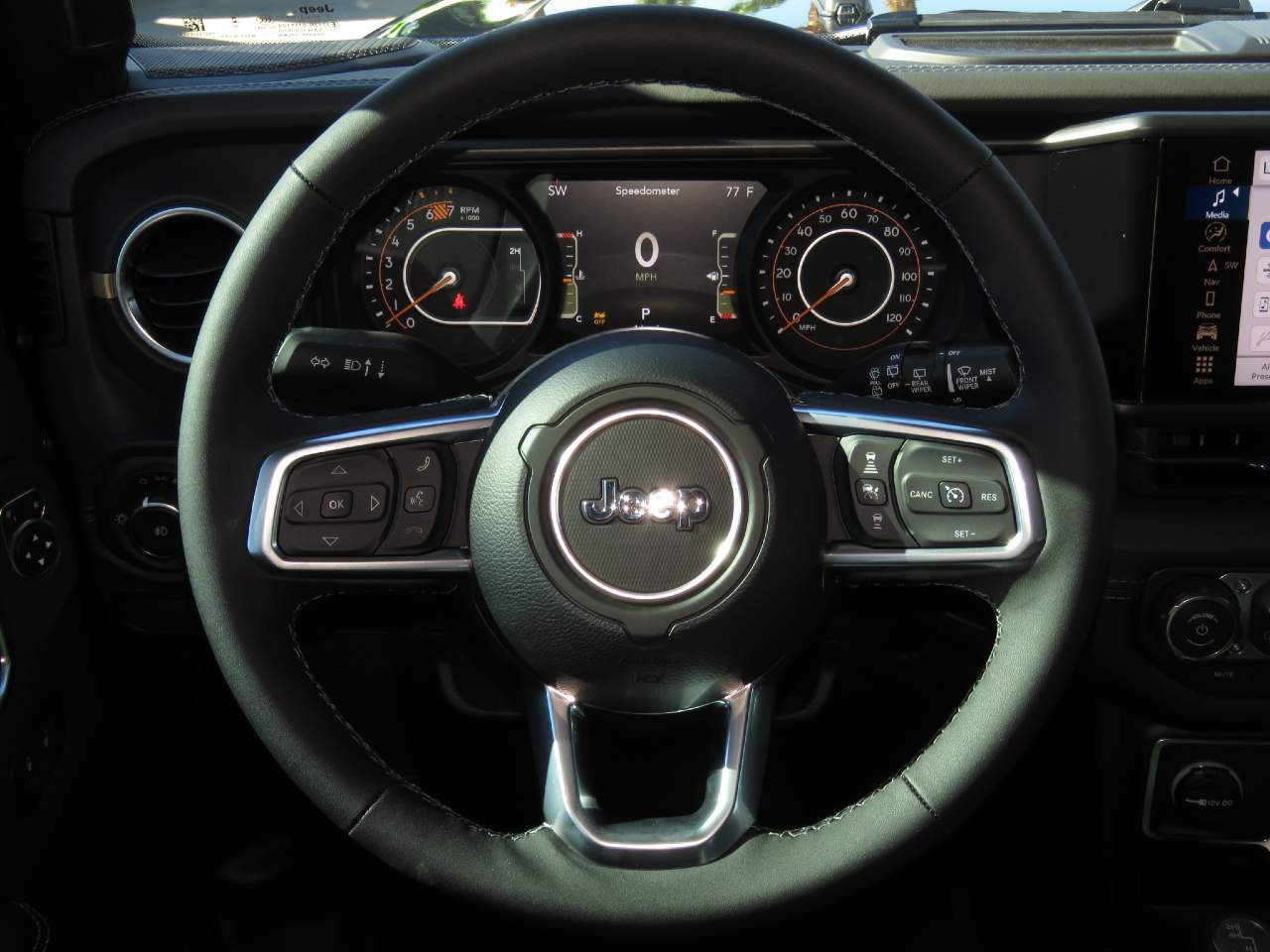 2027 Jeep Wrangler Sahara 4dr