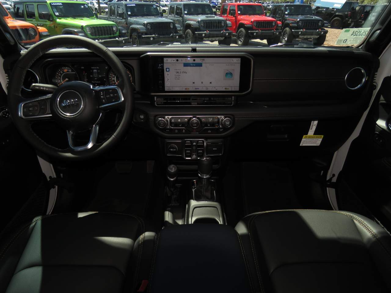 2025 Jeep Wrangler Sahara 4dr