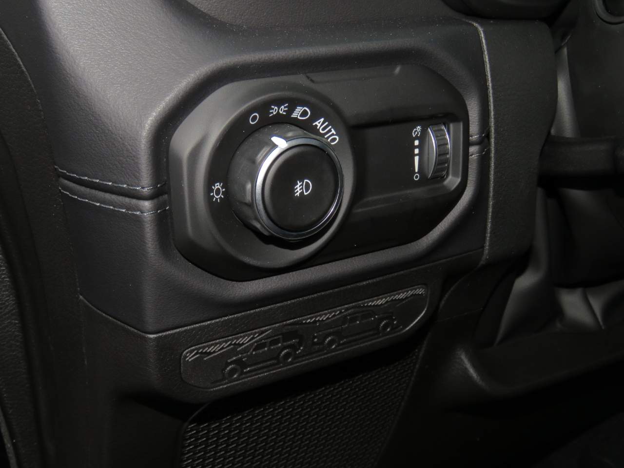 2025 Jeep Wrangler Sahara 4dr