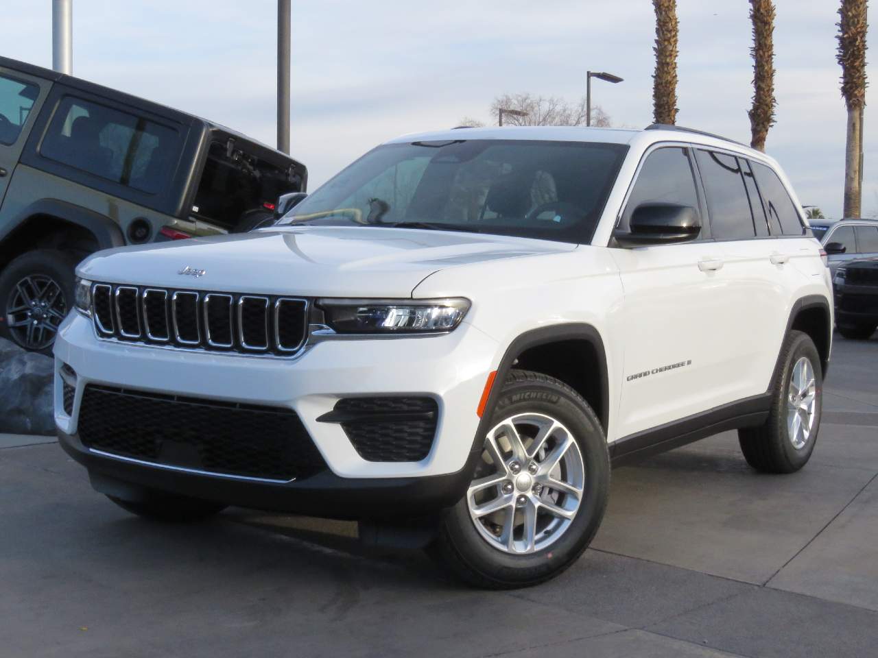 2025 Jeep Grand Cherokee Laredo