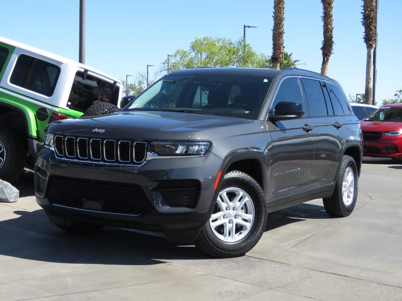 2023 Jeep Grand Cherokee Laredo