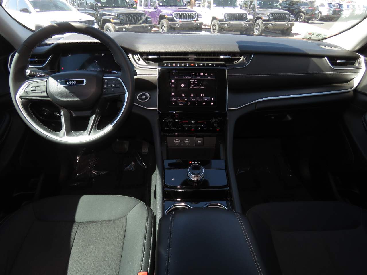 2023 Jeep Grand Cherokee Laredo