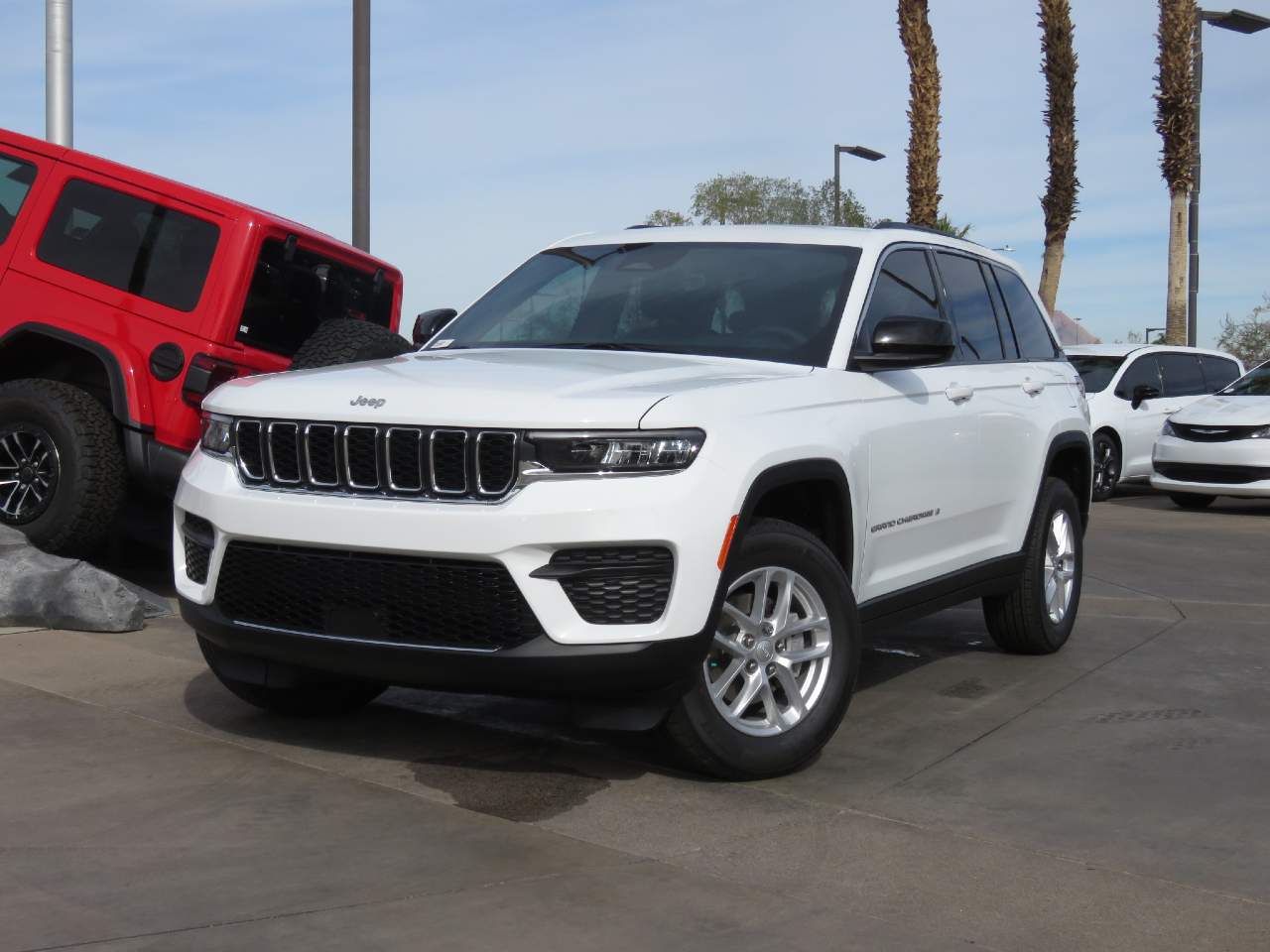 2025 Jeep Grand Cherokee Laredo