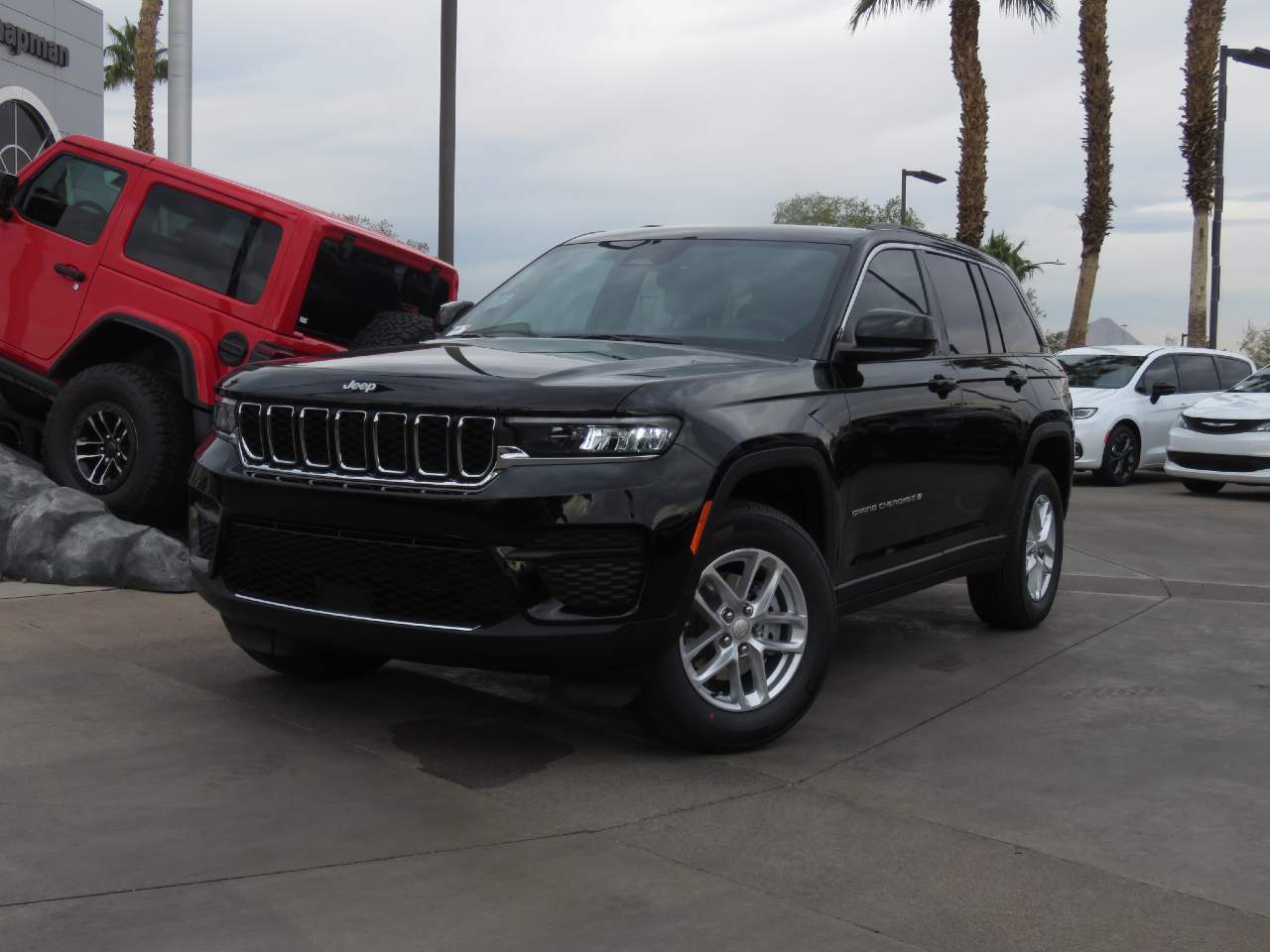2025 Jeep Grand Cherokee Laredo