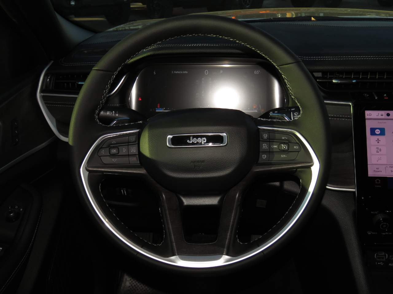2025 Jeep Grand Cherokee Limited - Photo 22