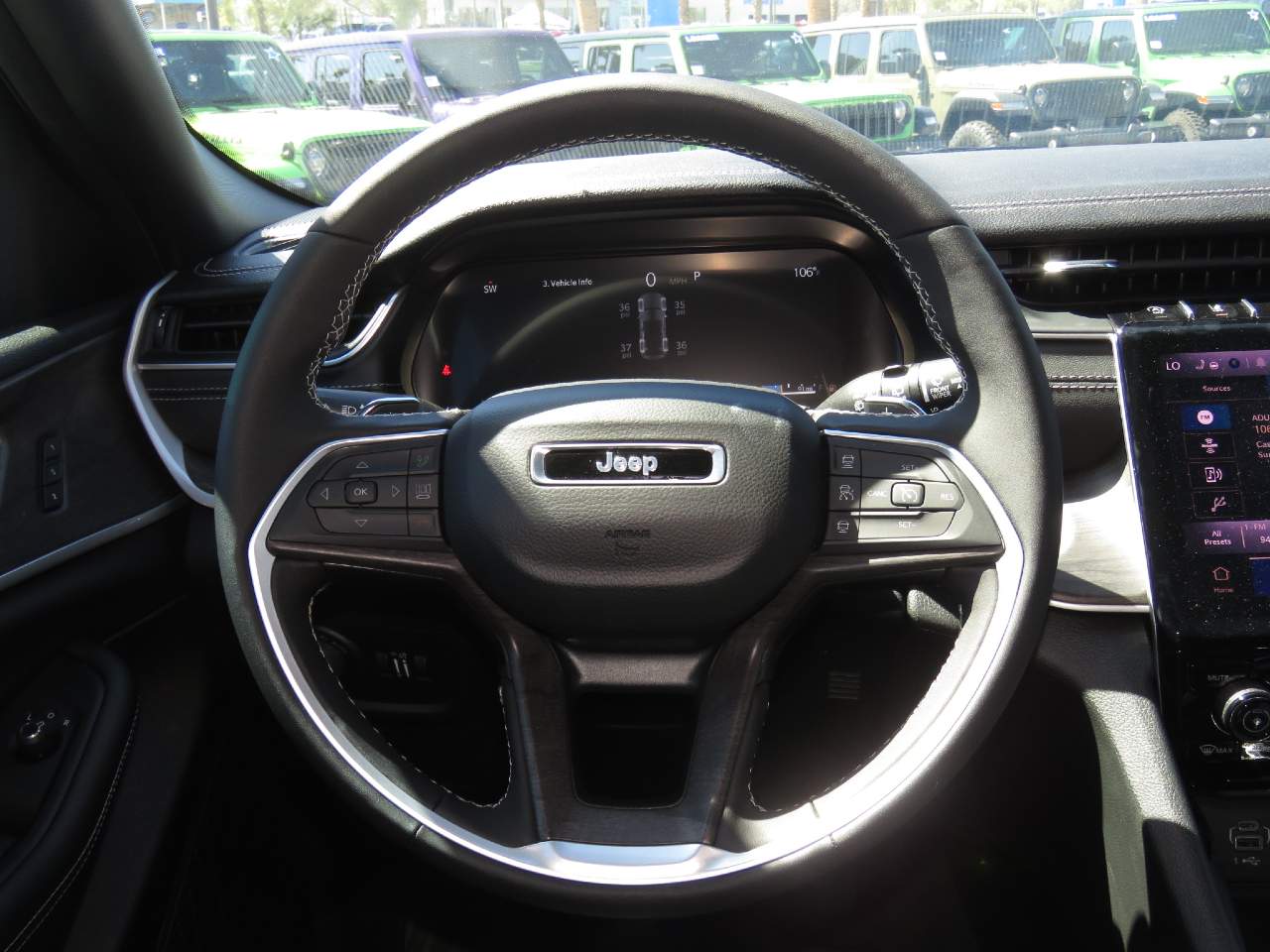 2025 Jeep Grand Cherokee Limited - Photo 16