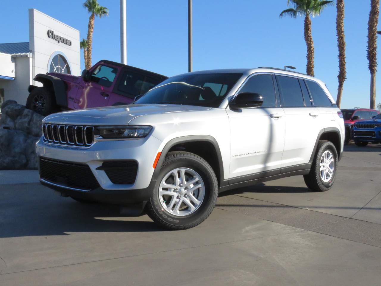 2024 Jeep Grand Cherokee Laredo