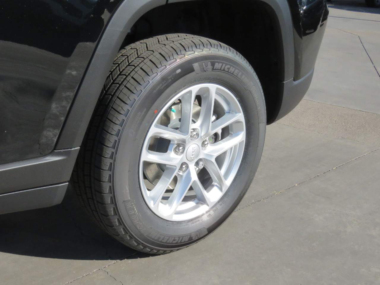 2025 Jeep Grand Cherokee Laredo - Photo 7