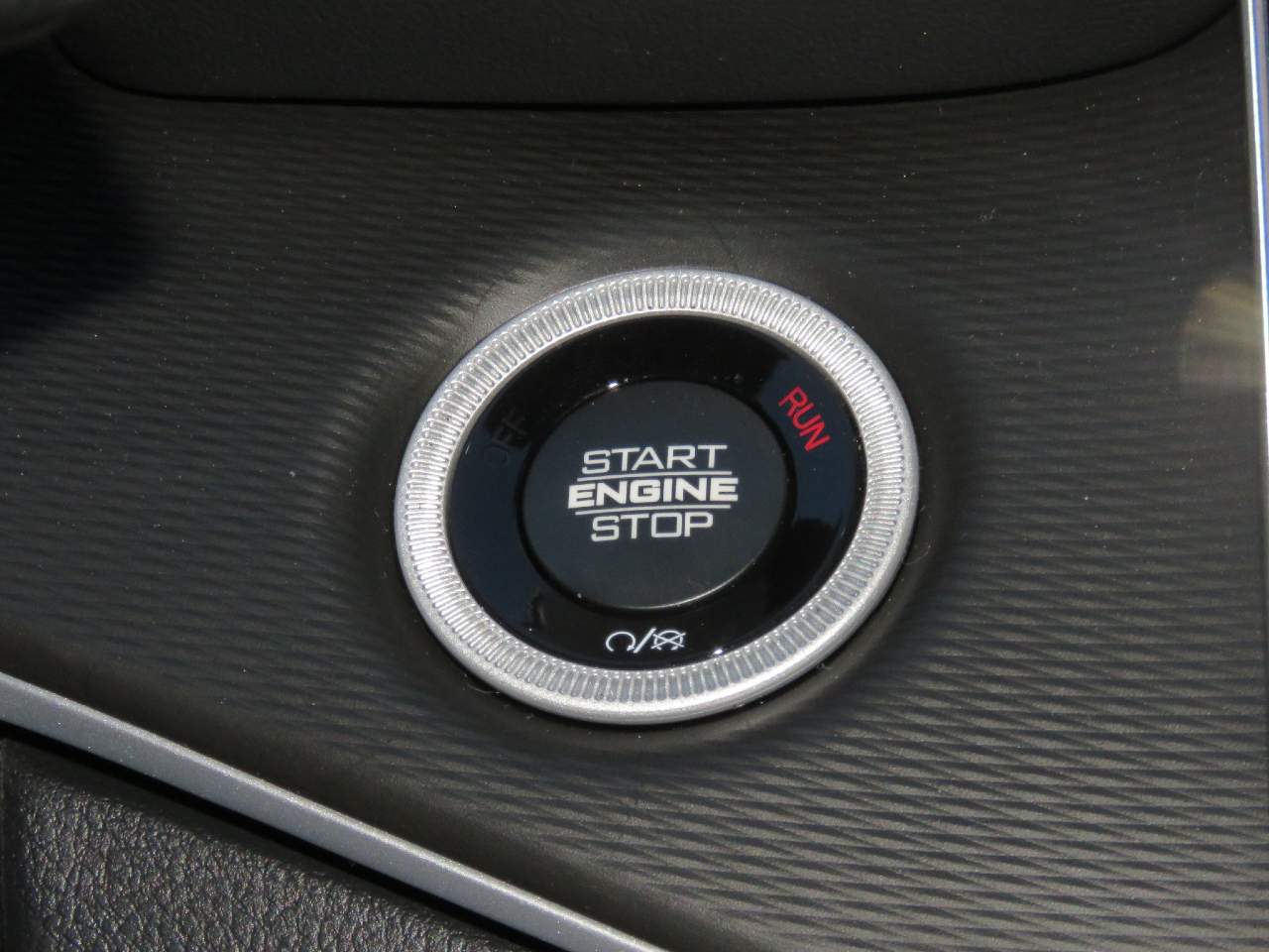 2025 Jeep Grand Cherokee Laredo - Photo 22