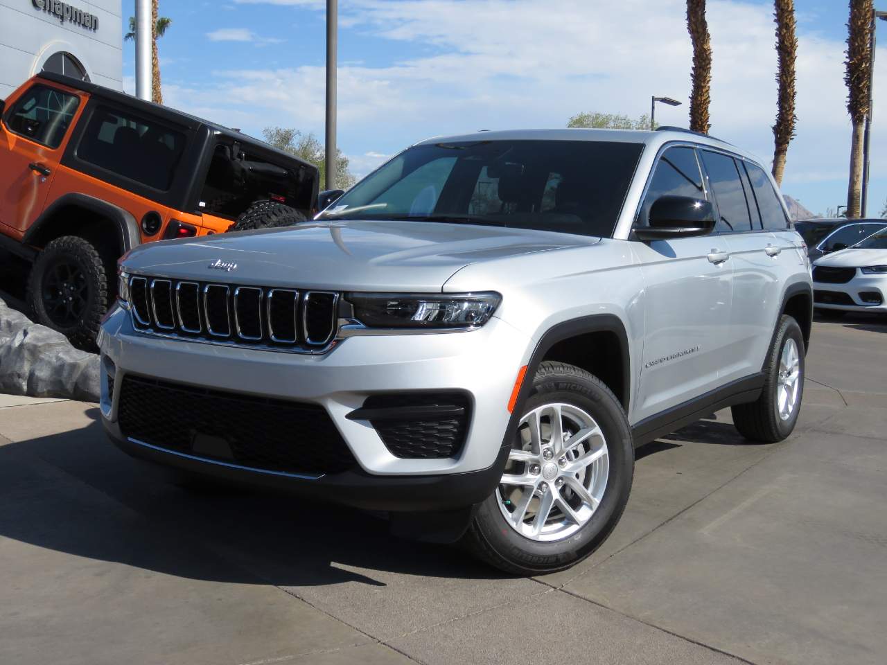 2025 Jeep Grand Cherokee Laredo