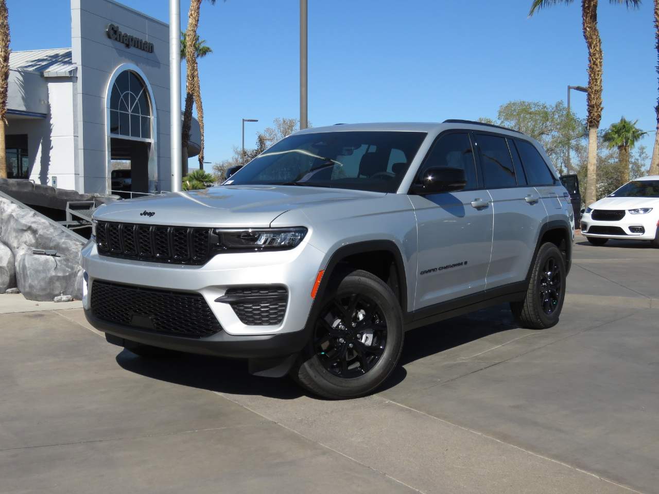 2025 Jeep Grand Cherokee Laredo