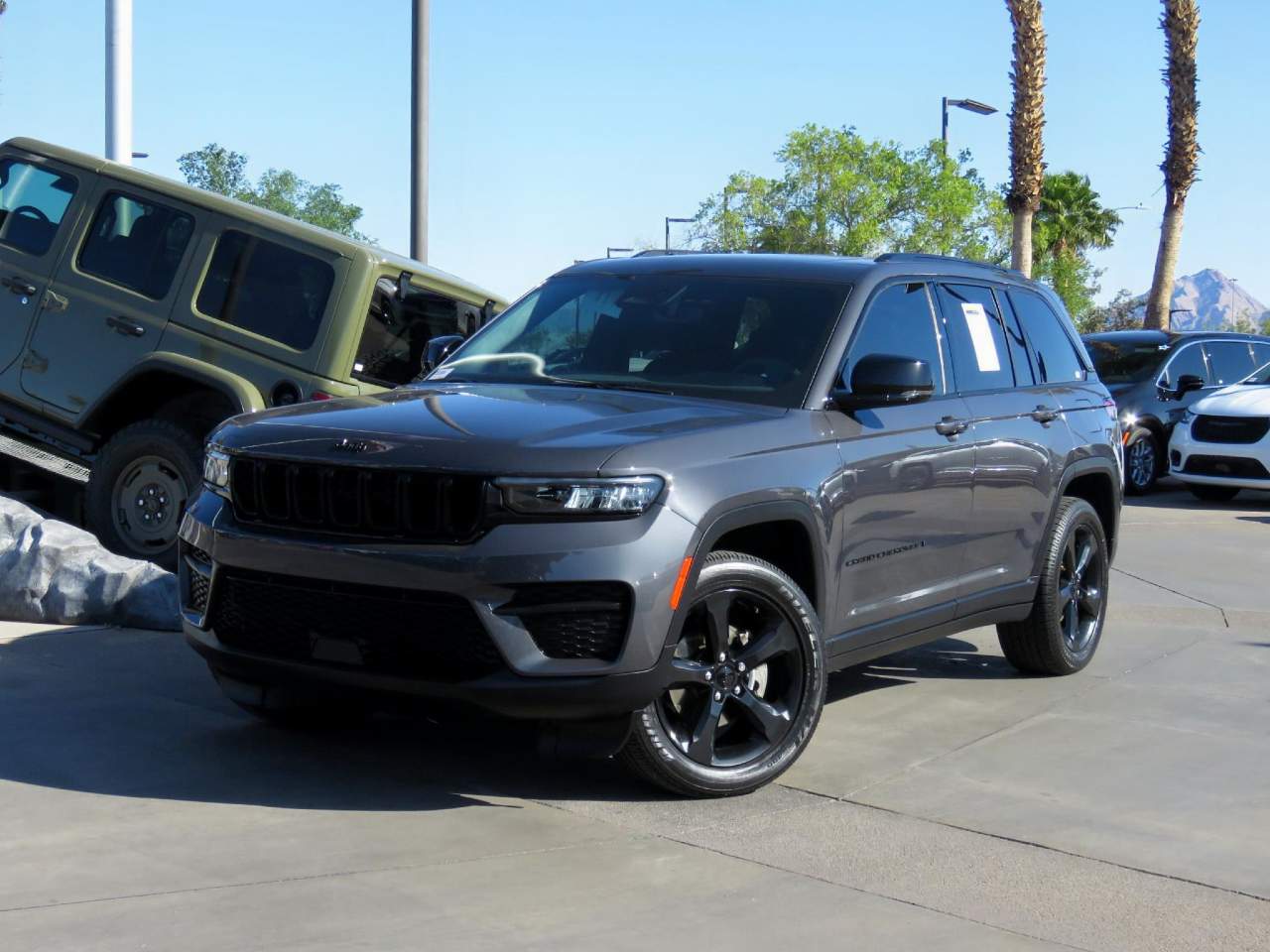 2023 Jeep Grand Cherokee Altitude
