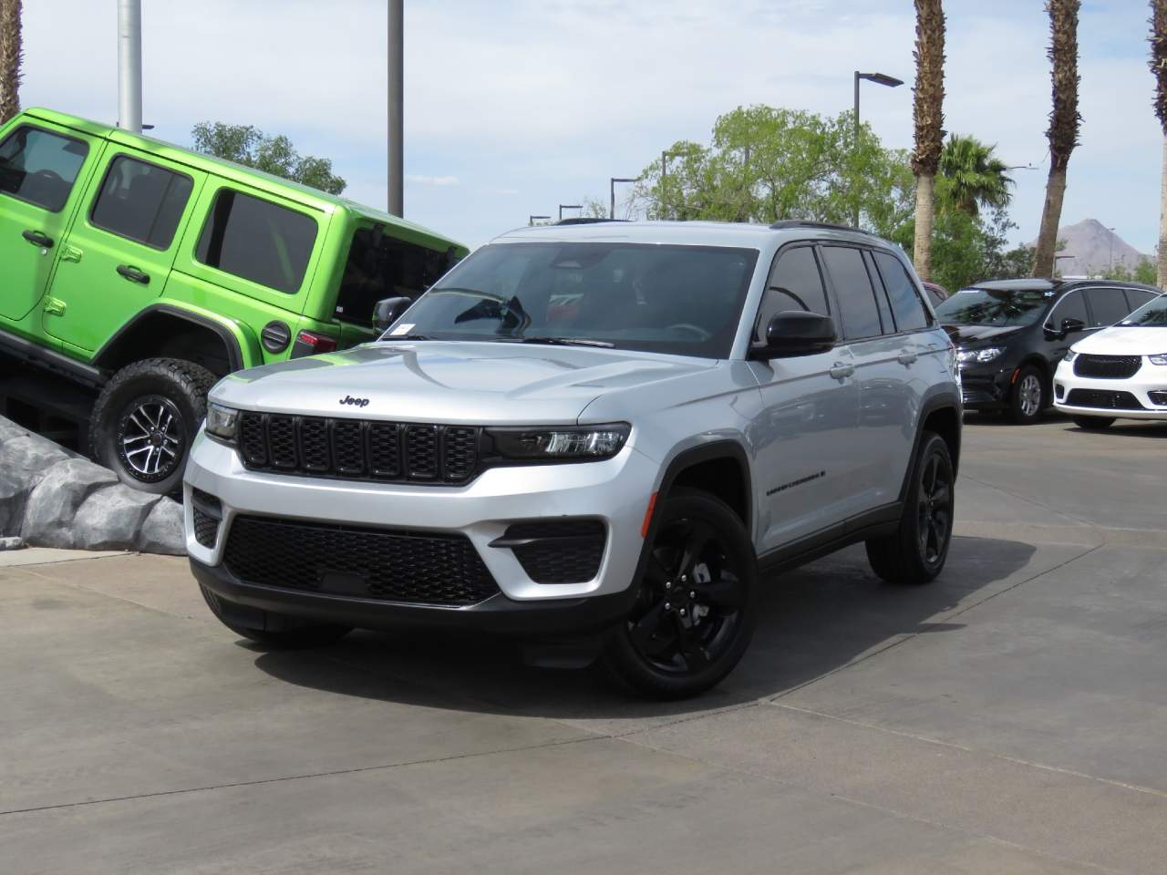 2023 Jeep Grand Cherokee Altitude
