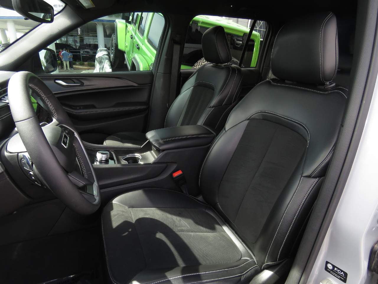 2023 Jeep Grand Cherokee Altitude - Photo 9