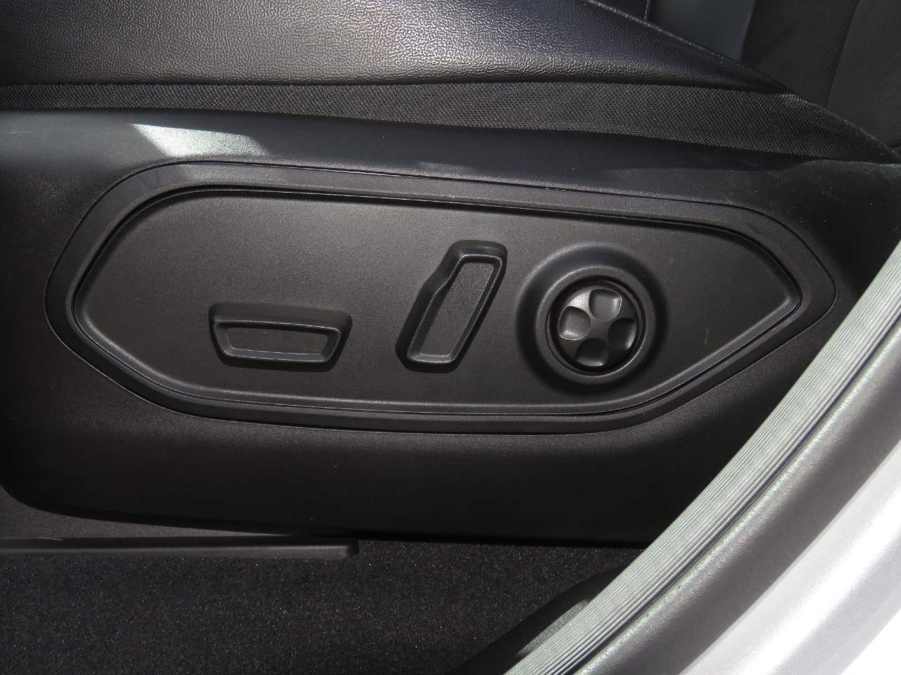 2023 Jeep Grand Cherokee Altitude - Photo 10
