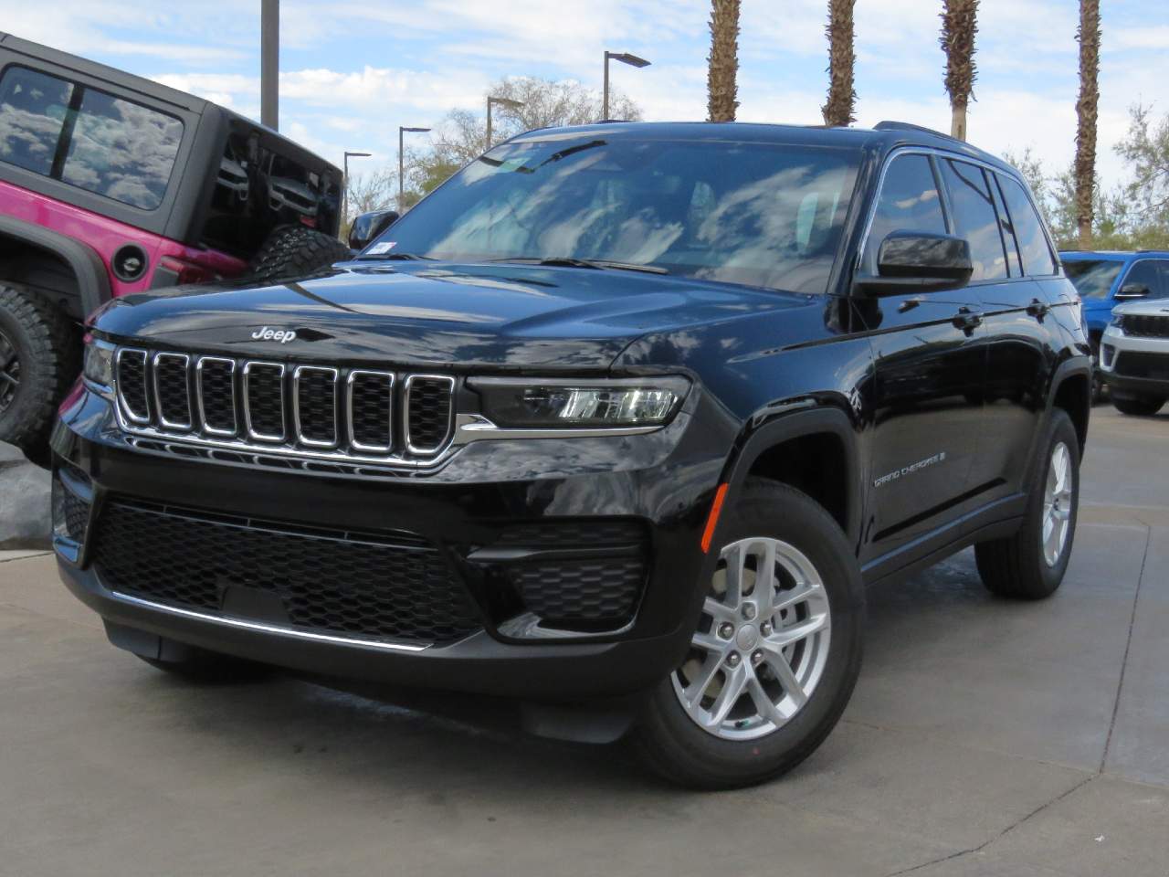 2024 Jeep Grand Cherokee Laredo