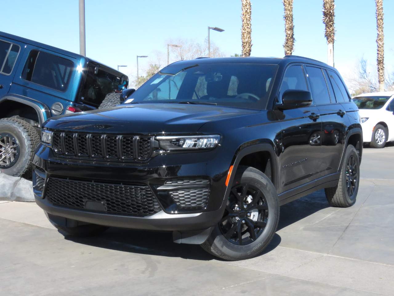 2025 Jeep Grand Cherokee Laredo