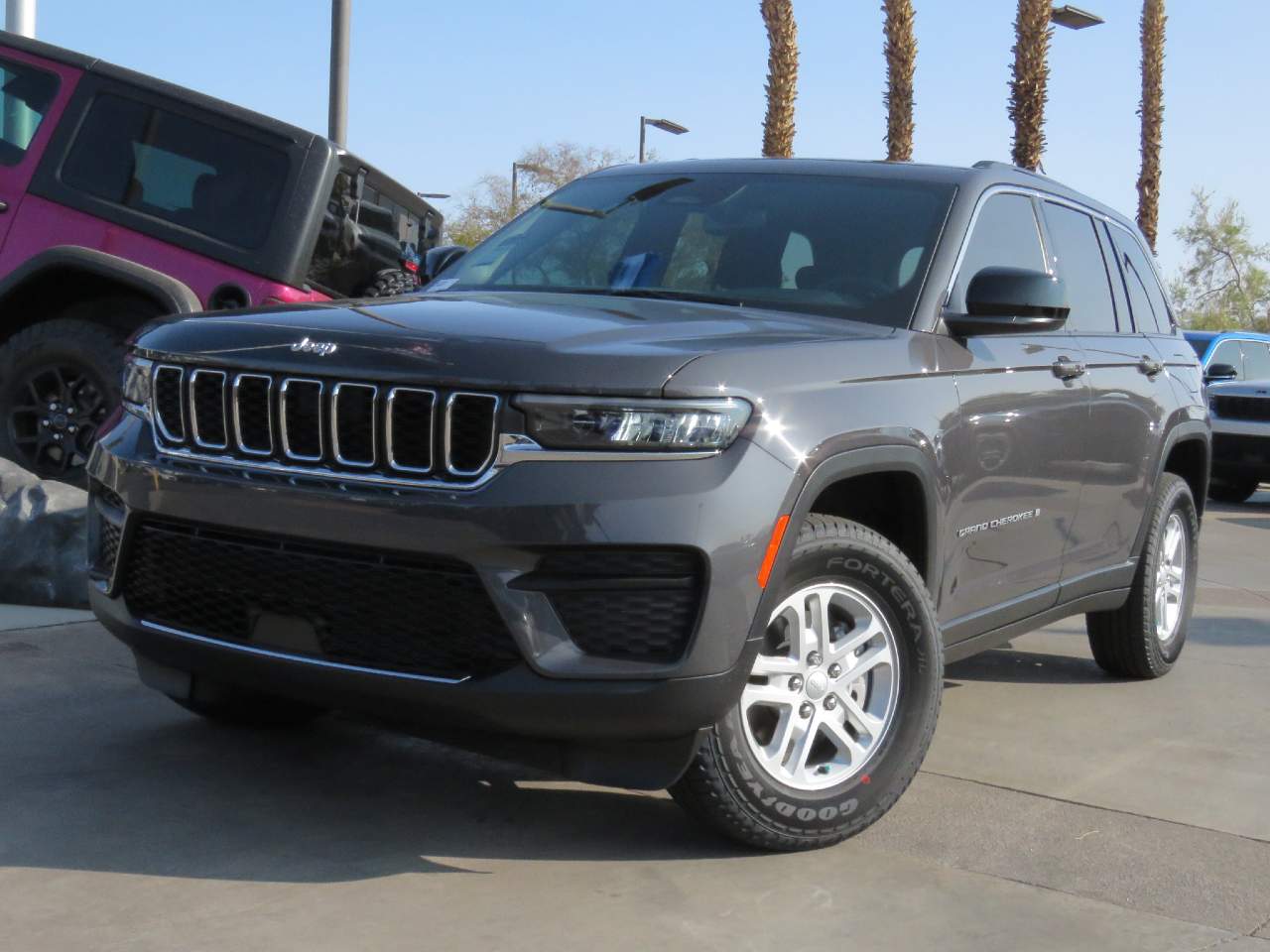 2024 Jeep Grand Cherokee Laredo