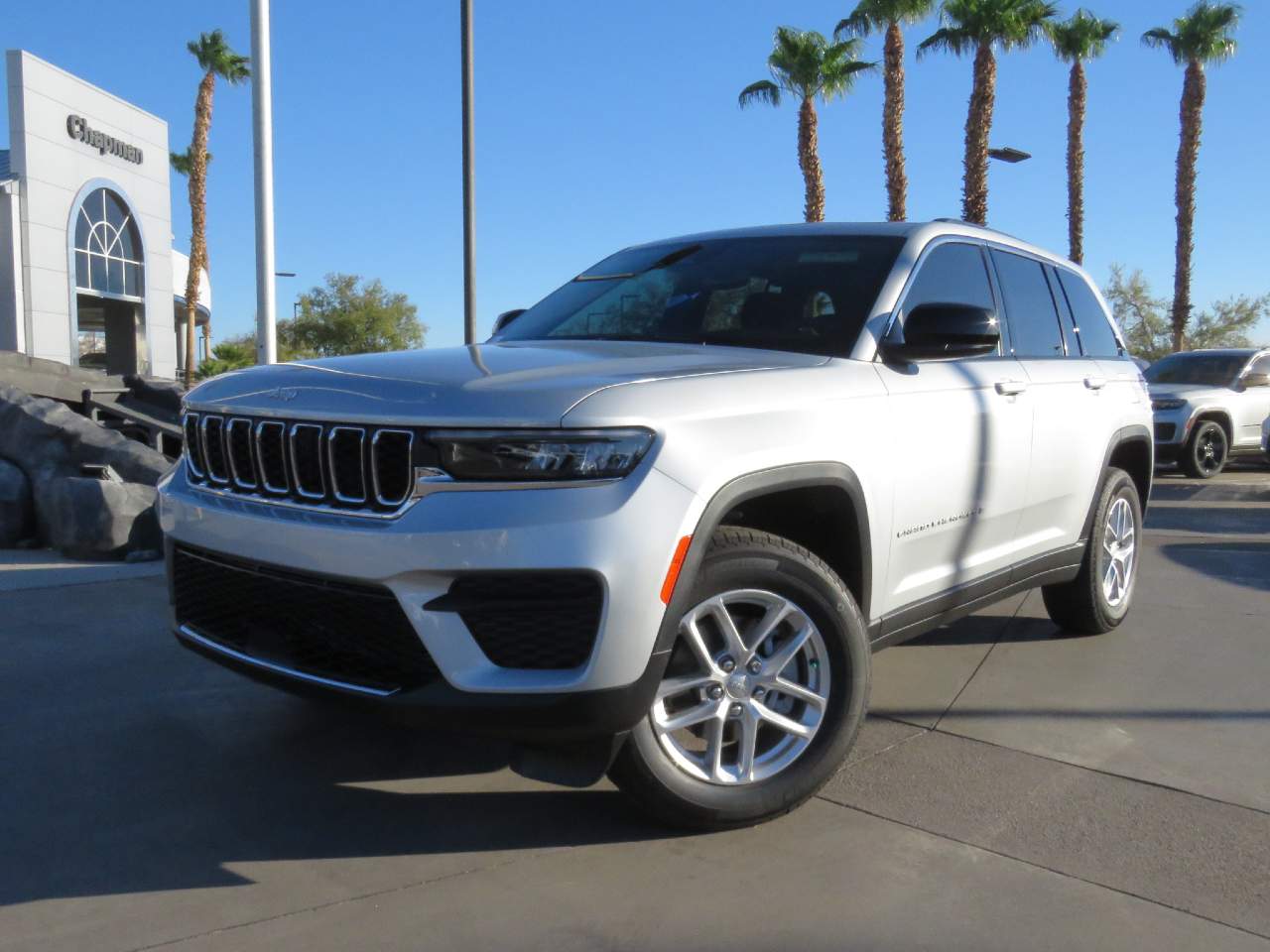 2024 Jeep Grand Cherokee Laredo