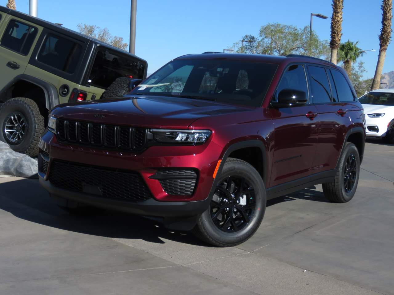 2025 Jeep Grand Cherokee Laredo